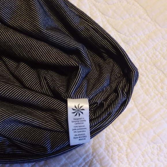 Athleta wedgewood dress size small - Picture 8 of 8